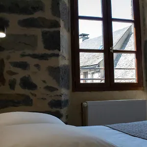 hotel-restaurant-le-bardiere.midi-pyreneeshotels.com/